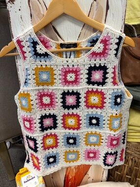 Crochet Sleeveless Crew Neck Tank